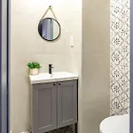 Cityscape Budget Kings Quarters Apartament