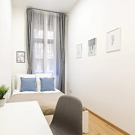 Cityscape Budget Kings Quarters Apartment Budapest